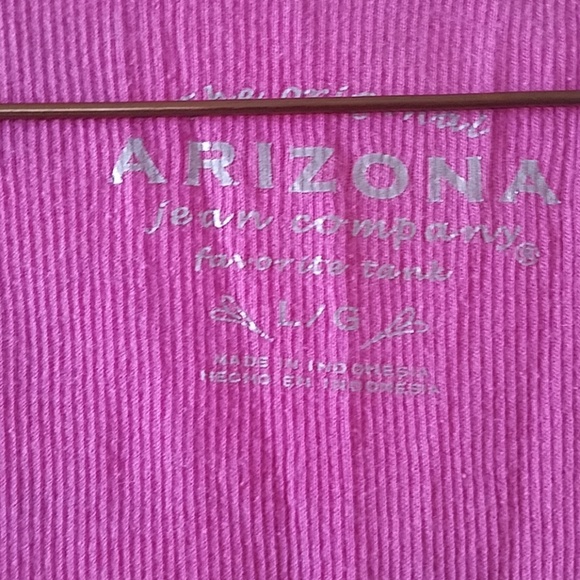 Set of two tank tops - Picture 2 of 4